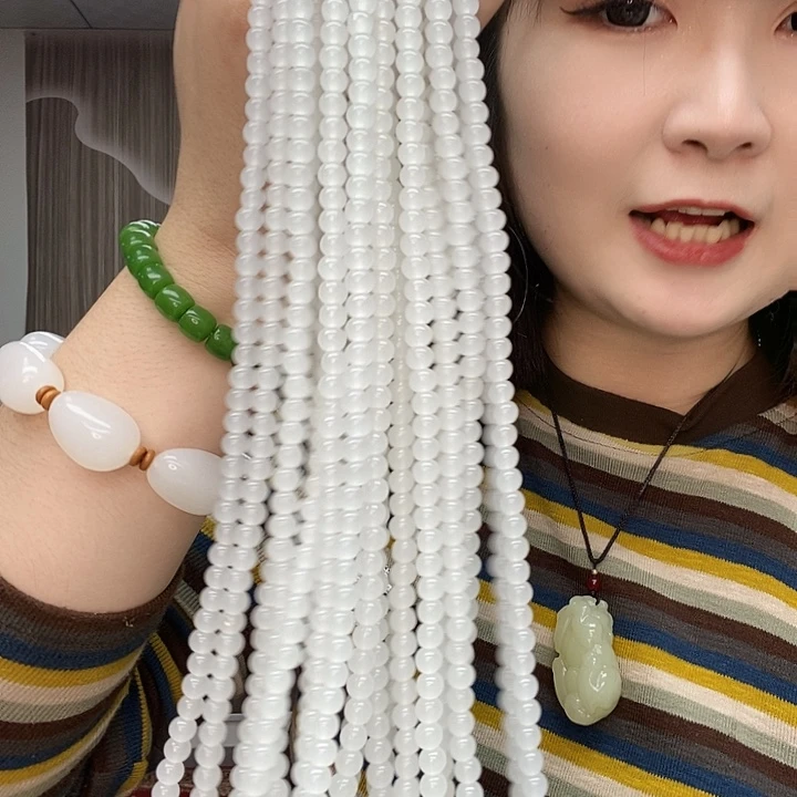 未镶嵌蛇纹石玉颈饰