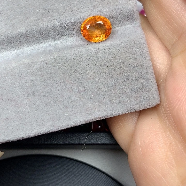 石榴石裸石未镶嵌2.85ct芬达石