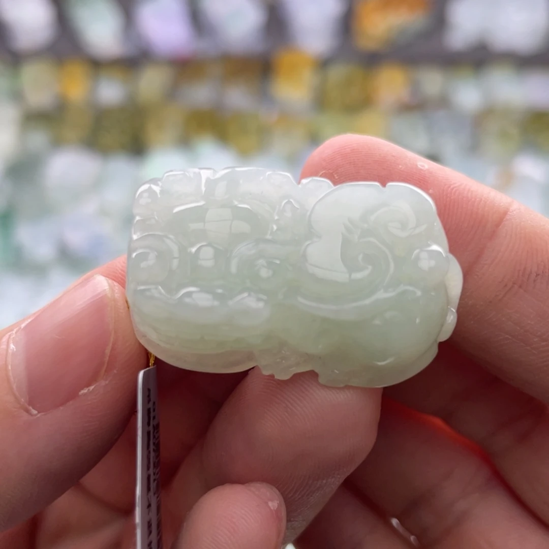 颈饰未镶嵌翡翠貔貅1