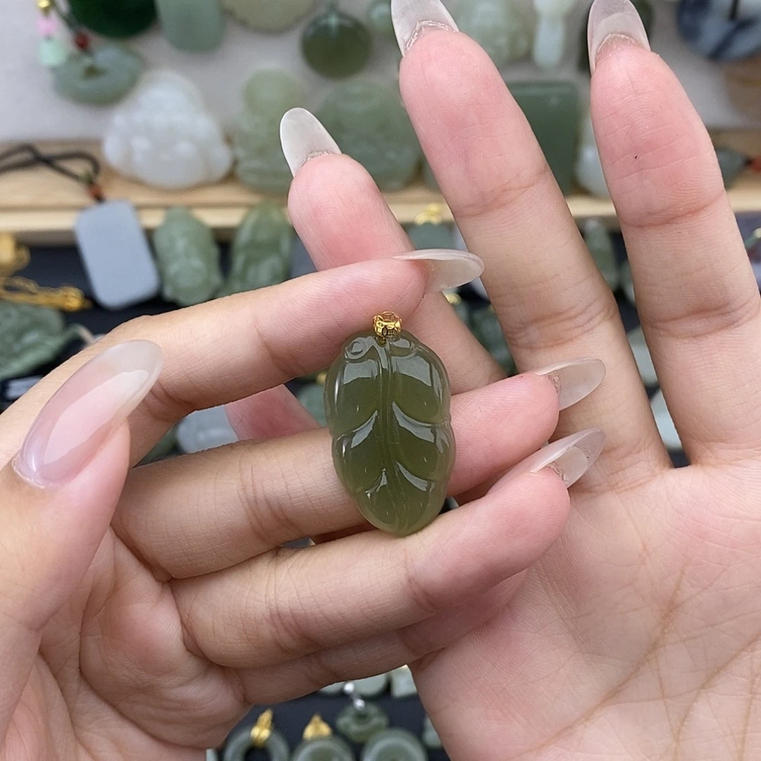 和田玉18K金镶嵌吊坠(不含链)