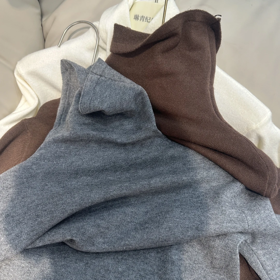 亲肤柔软纯色高领基础打底针织衫