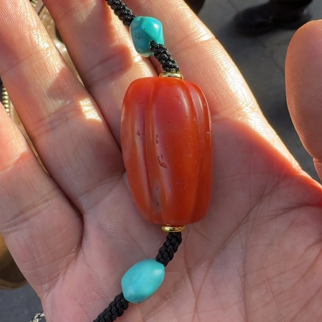 南红玛瑙未镶嵌颈饰