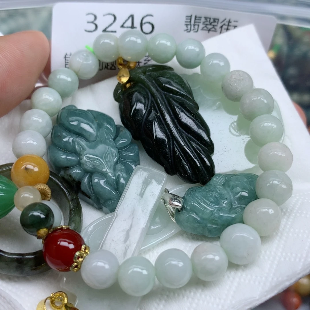 颈饰未镶嵌翡翠翡翠
