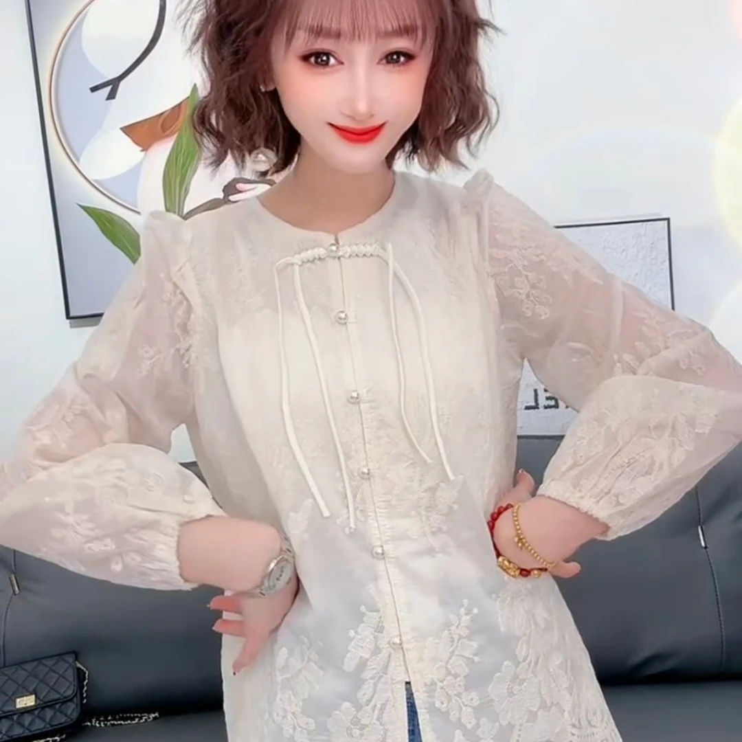 国风刺绣蕾丝衬衫别致春季新款2025新中式独特气质漂亮遮肚子上衣