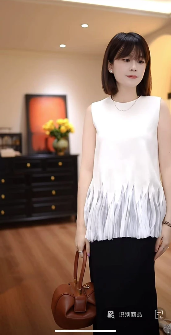 纯色下摆褶皱上衣-时尚百搭气质无袖上衣0324