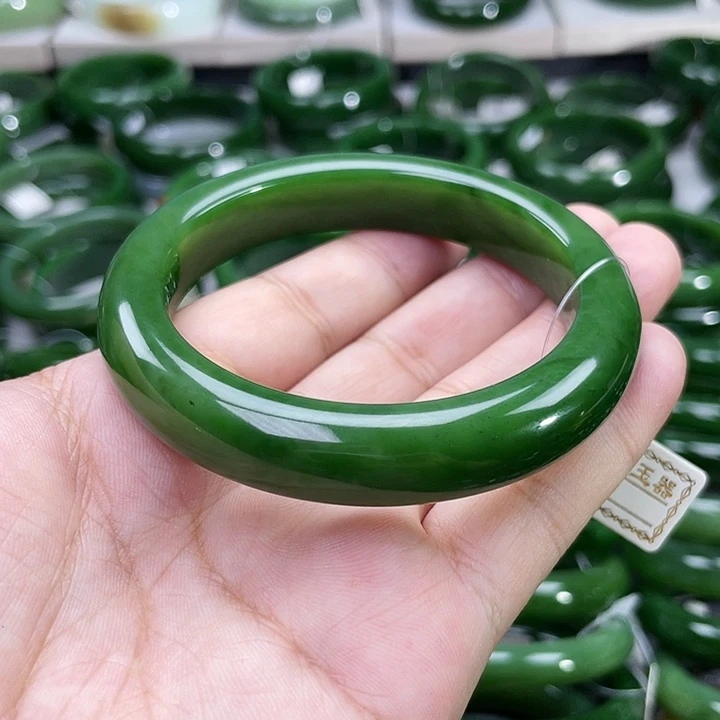 和田玉（碧玉）手镯未镶嵌