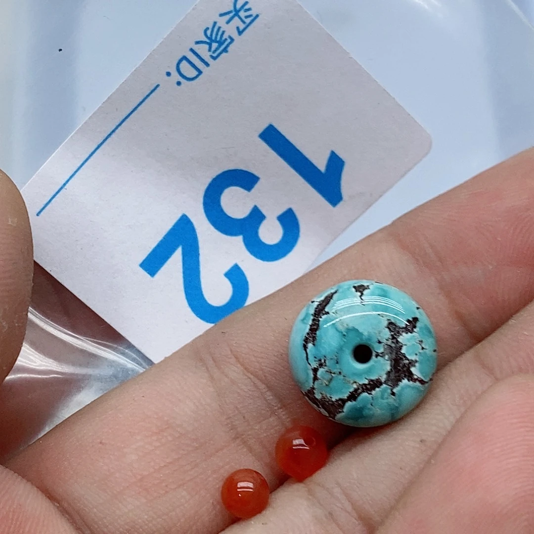 南红玛瑙未镶嵌珠宝奇石