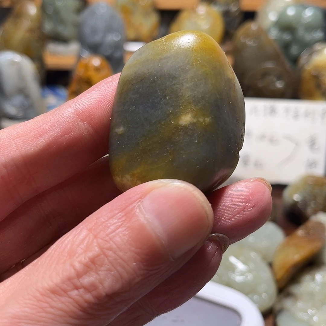 和田玉（子料）未镶嵌车挂霆