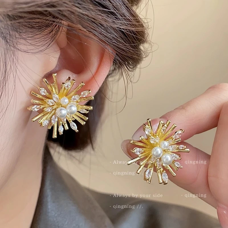 925银玻璃耳饰纯银针爆闪精致锆石烟花耳钉女个性时尚百搭气质花