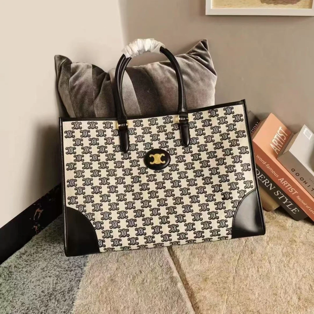 95新 Celine/思琳 【小考拉】Celine 黑色老花托特包