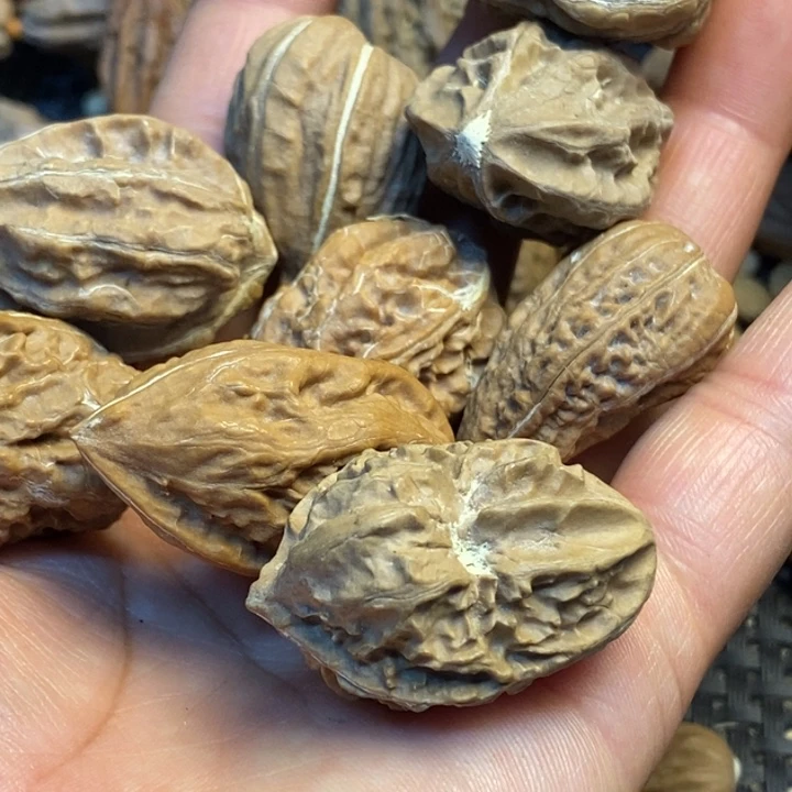 文玩核桃吊坠娜姐124