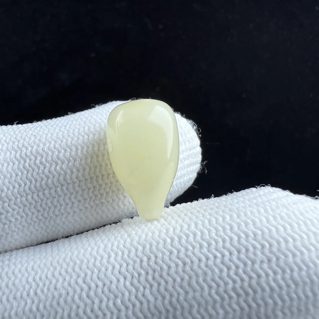 Z1975 天然俄料蜜蜡三通9*15mm 支持鉴定 假一罚四