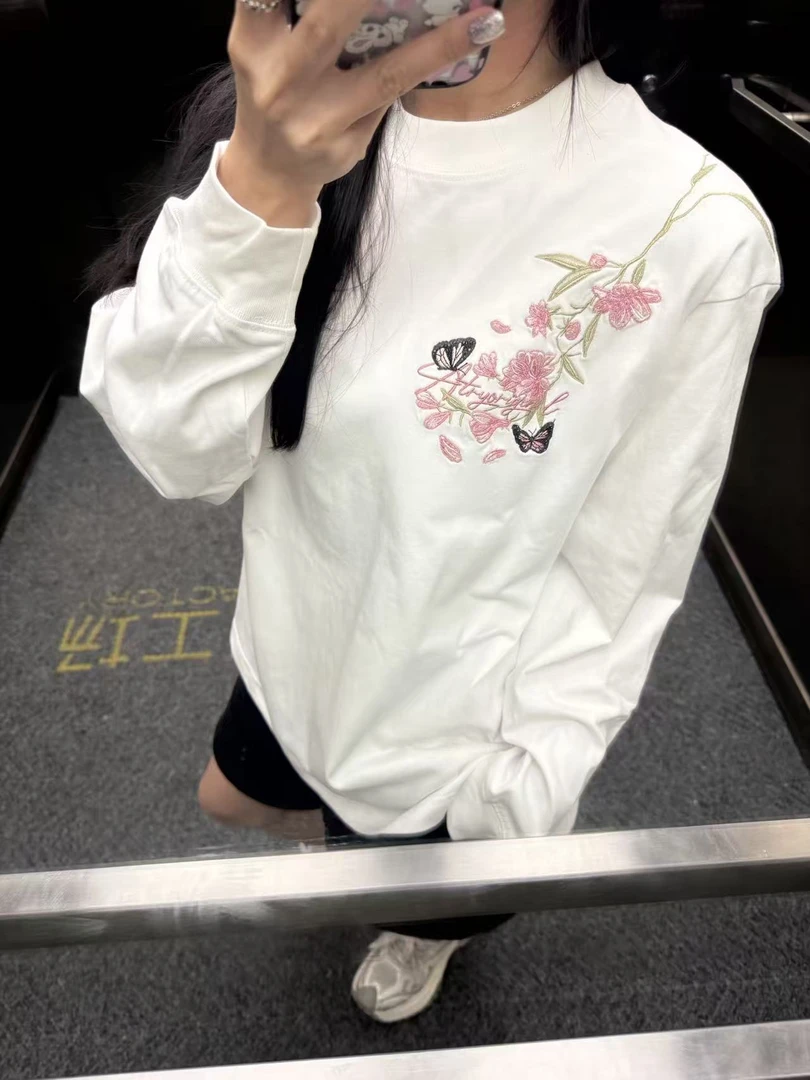 2025新款刺绣花卉蝴蝶结长袖T恤女秋冬宽松慵懒风美式高街上衣潮