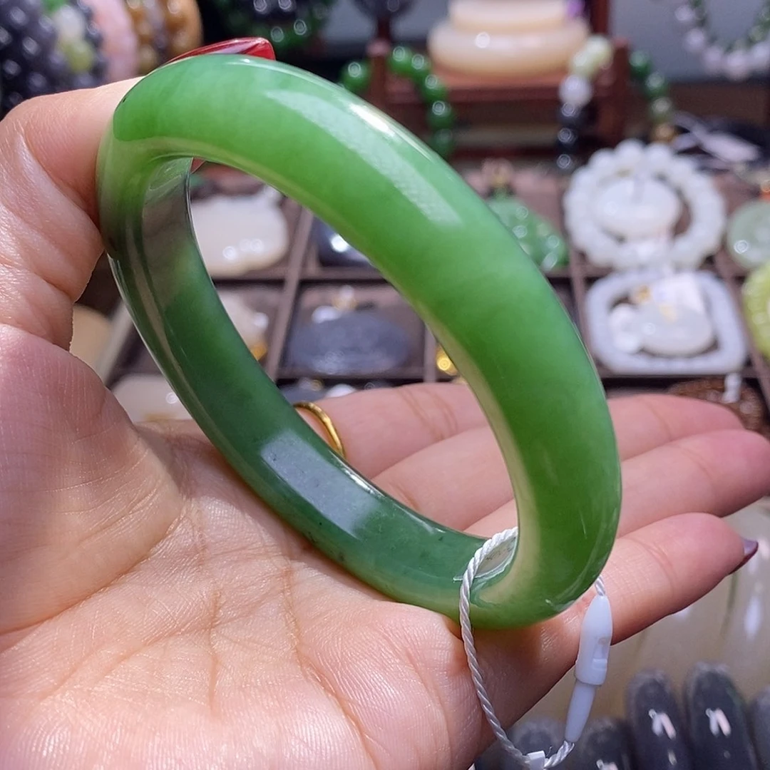 和田玉毕业级老矿料碧玉手镯60未镶嵌