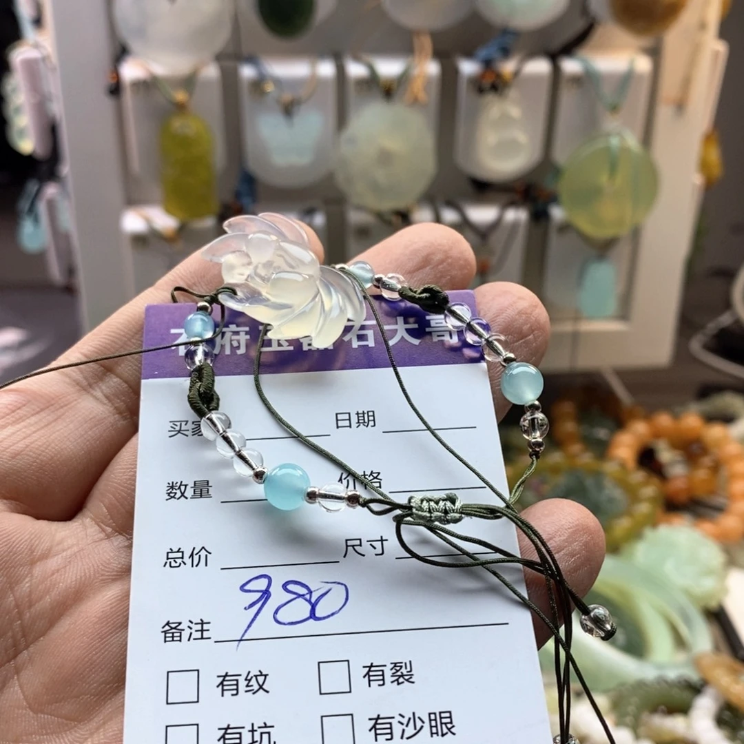 未镶嵌蛇纹石玉颈饰