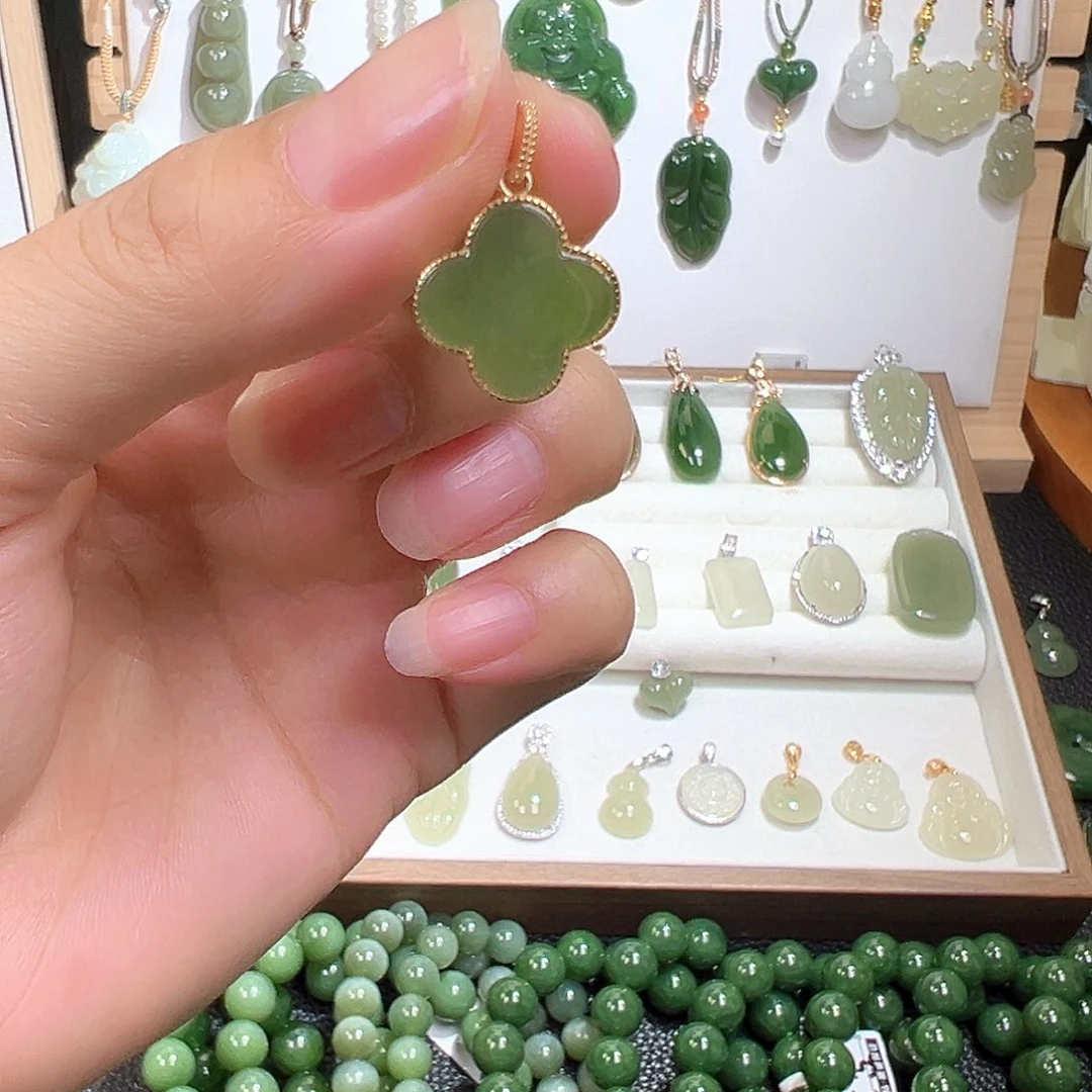 和田玉（碧玉）银S925镀金镶嵌颈饰