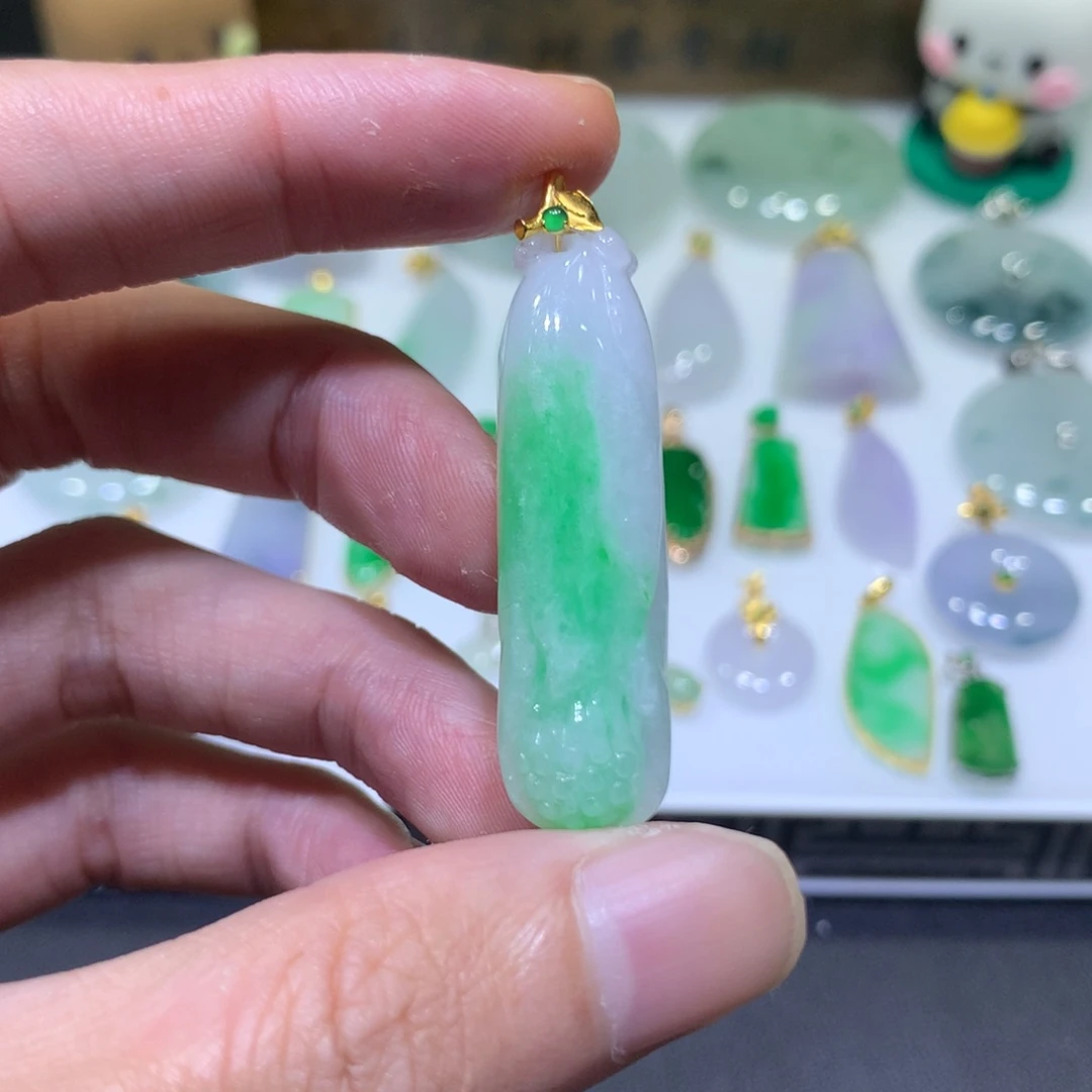 翡翠18K金镶嵌吊坠(不含链)