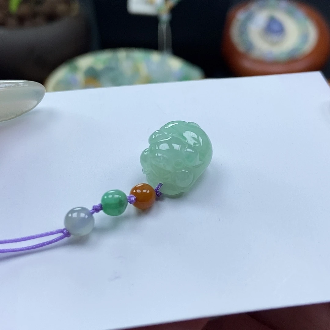 未镶嵌挂件翡翠吊坠