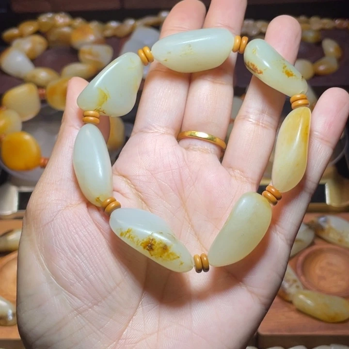 和田玉未镶嵌手链