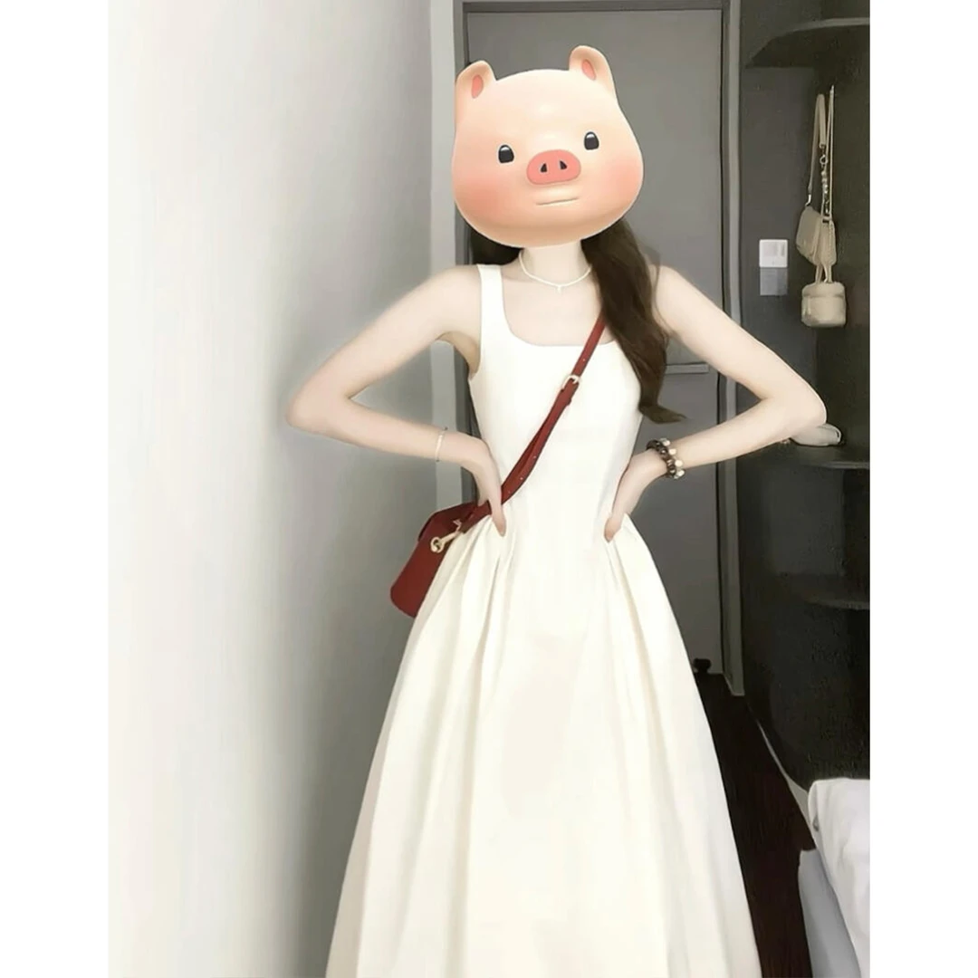 杏色修身方领法式吊带裙显瘦裙子女夏季爆款2025新款高级感连衣裙