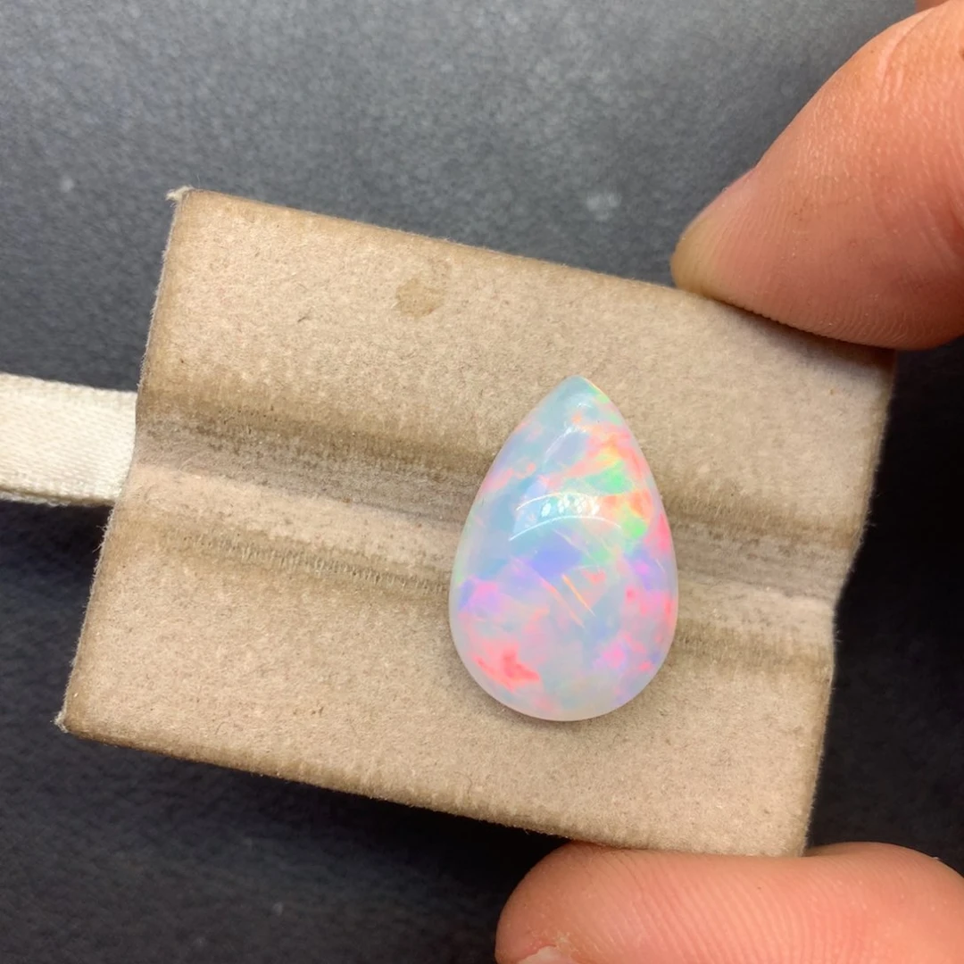 欧泊未镶嵌裸石9.1ct天然欧泊