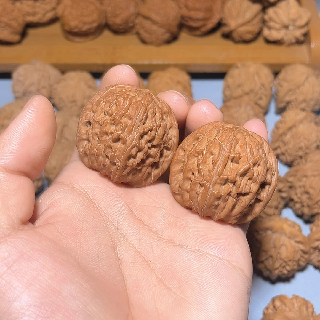 文玩核桃把件39.7原生态无药房山 正磨盘 孤品