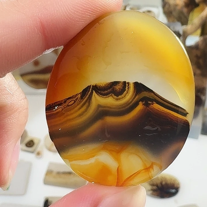 玛瑙/玉髓未镶嵌珠宝奇石