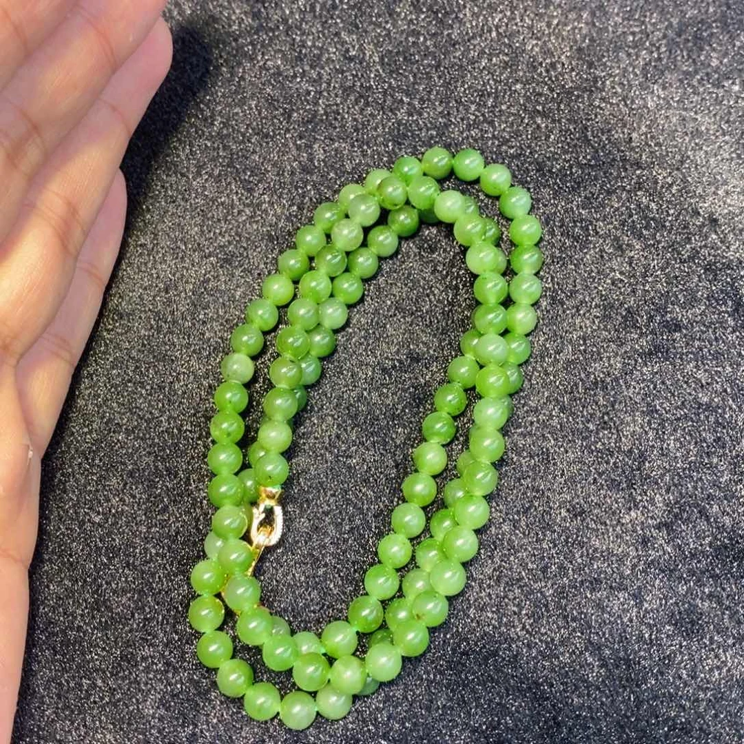 和田玉（碧玉）颈饰未镶嵌
