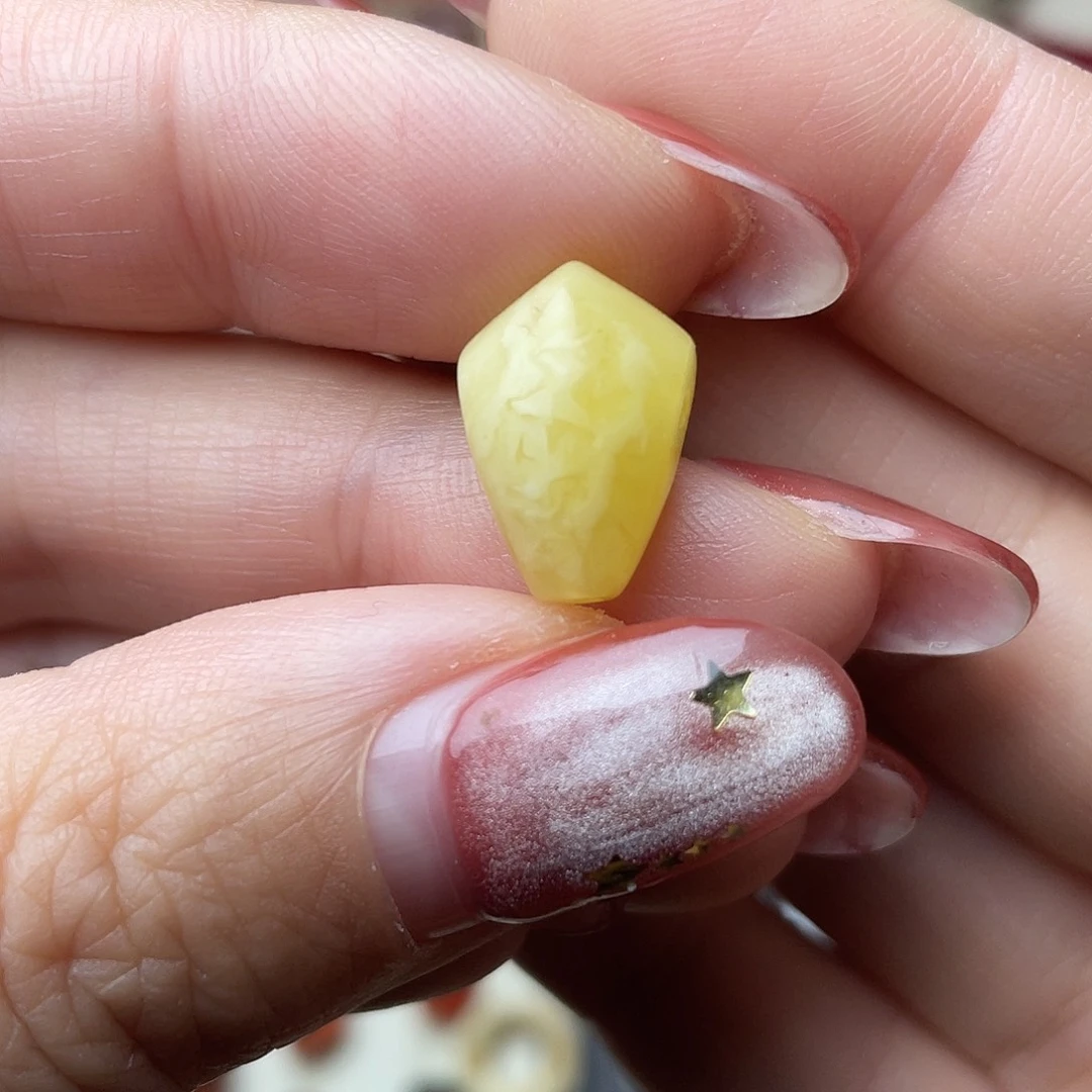 琉璃/树脂/塑料类