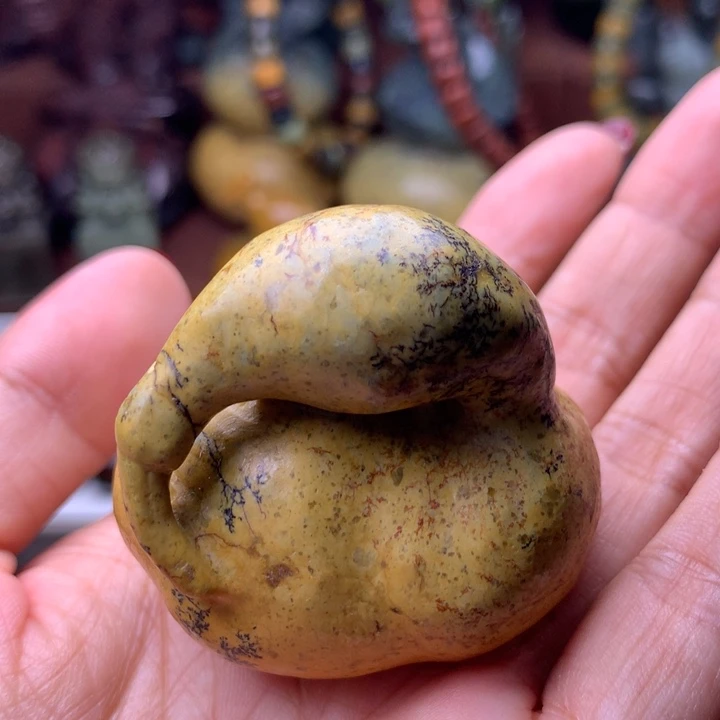 岫岩河磨玉（透闪石质玉）未镶嵌把件用****4