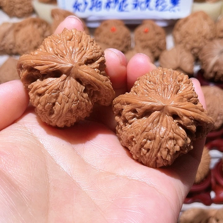 文玩核桃把件南疆石43尺