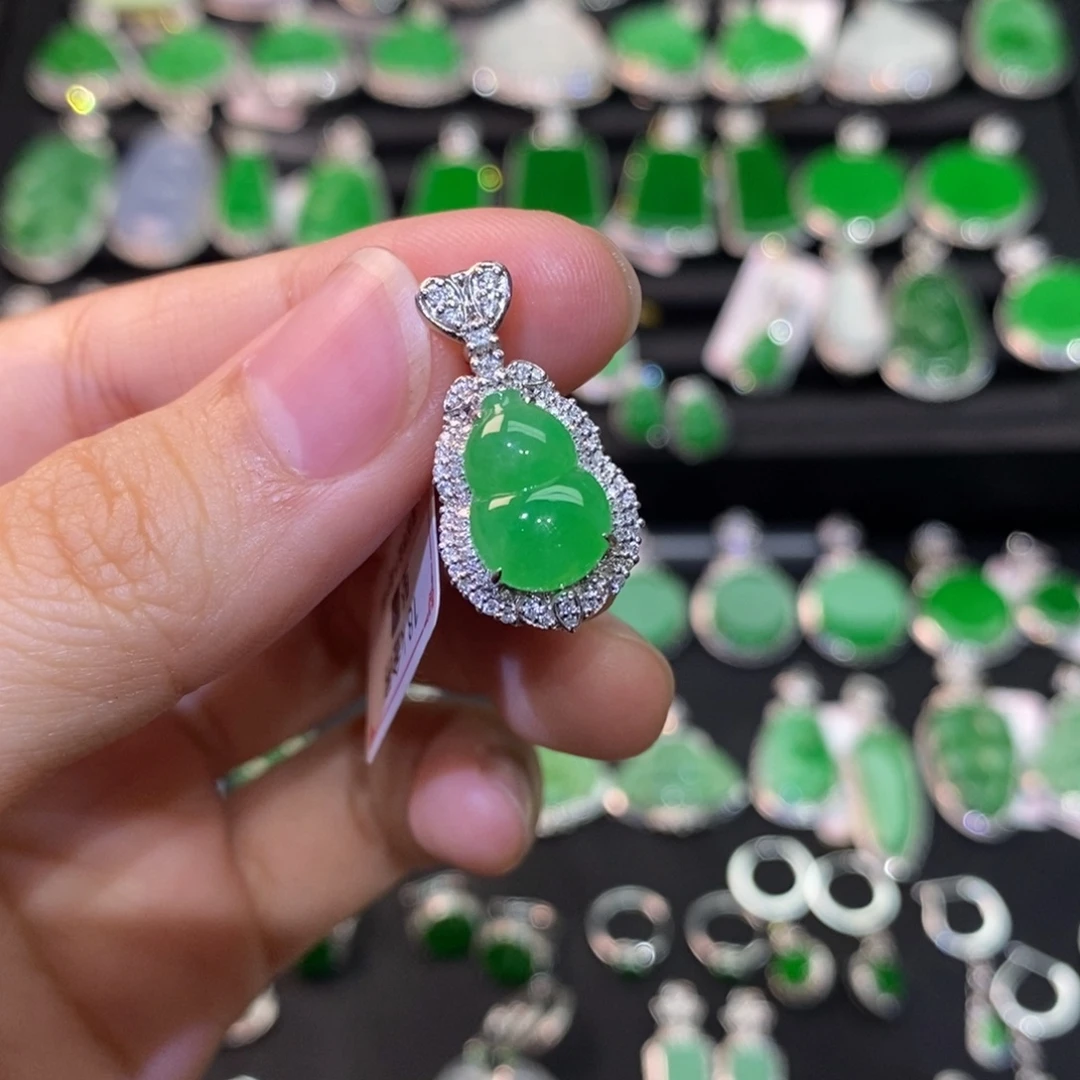 翡翠18K金镶嵌吊坠(不含链)
