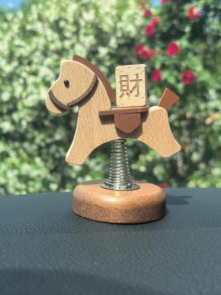 车载摆件马上發財桌面实木摇摇马摆件车饰生日节日礼物创意礼品