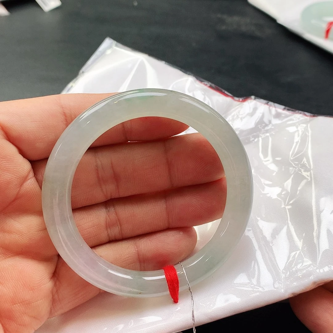 未镶嵌手镯翡翠天然翡翠手镯