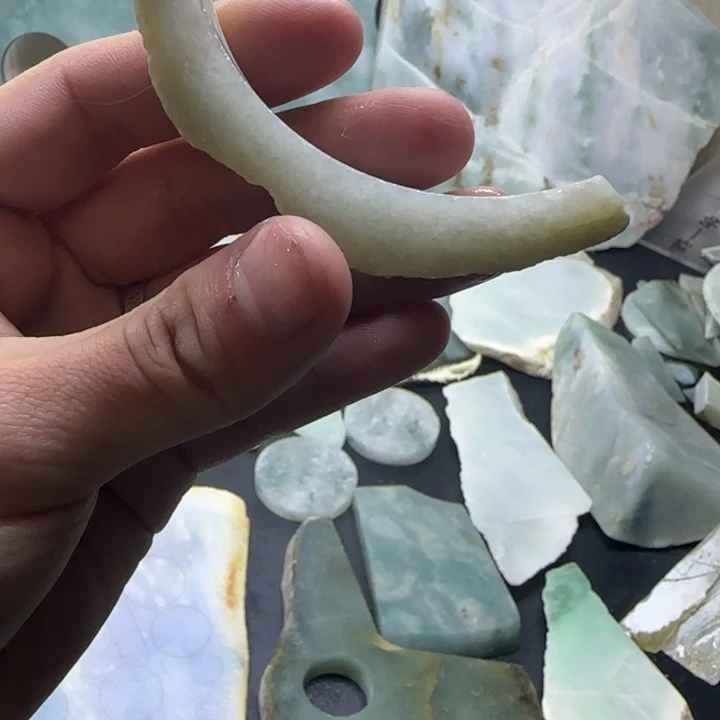 翡翠未镶嵌颈饰纯天然缅甸翡翠