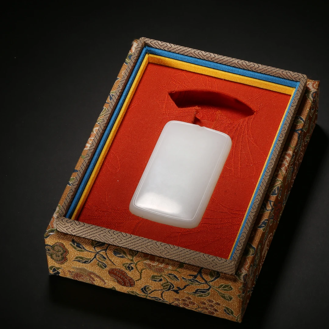 二十世纪*脂白玉无事牌/14JTY5230/和田玉【北京文博】