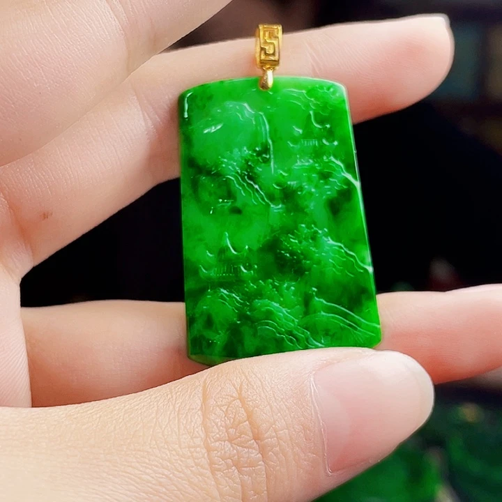 翡翠18K金镶嵌颈饰多样性