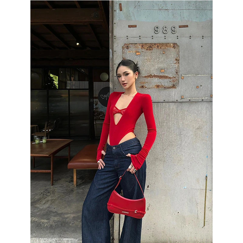 2025早春纯欲性感镂空深V长袖T恤女连体衣高级感牛仔裤半裙两件套