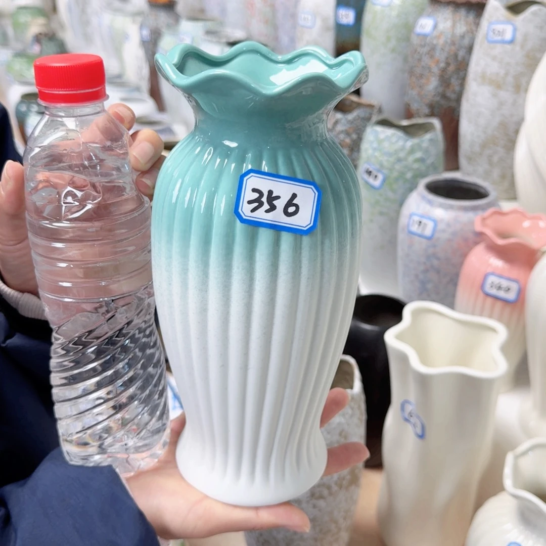 356号陶瓷高23厘米一个