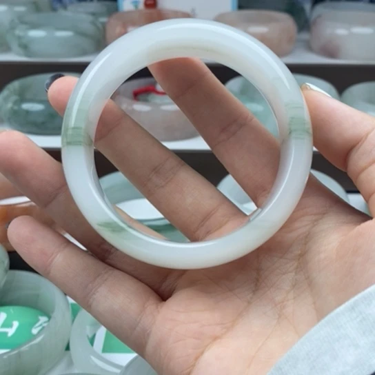 石英质玉（金丝玉）未镶嵌手镯