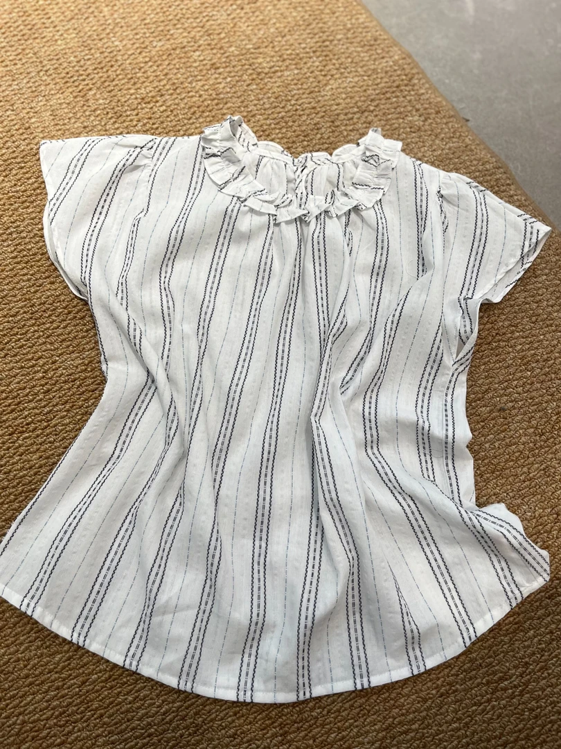 夏季新款时尚女款百搭显瘦飞飞袖竖条纹衬衫小衫【午后烟雨】