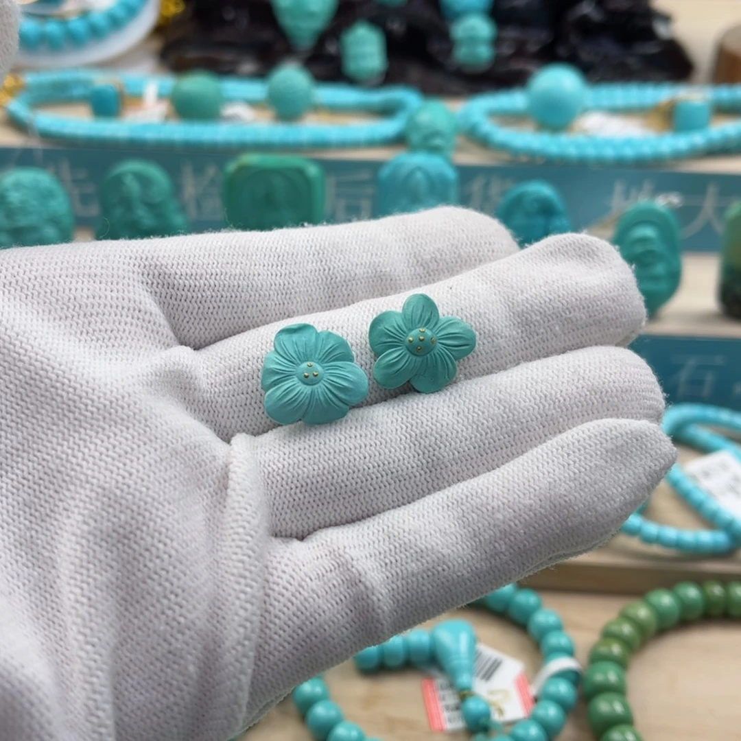 绿松石珠宝奇石未镶嵌西**士