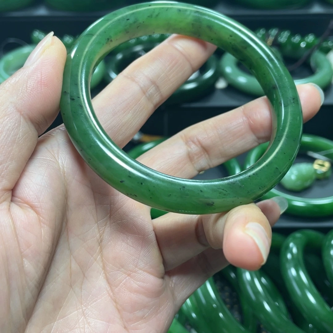 和田玉（碧玉）未镶嵌颈饰