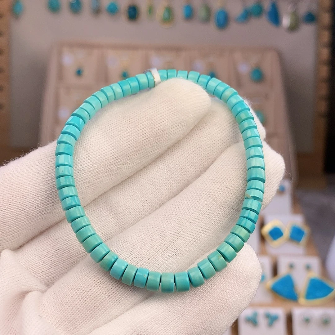 未镶嵌绿松石颈饰