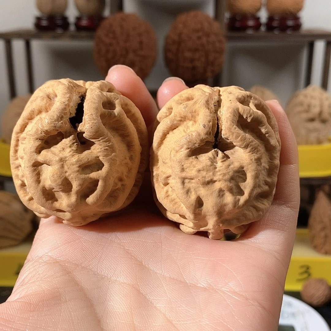 文玩核桃把件鬼脸45