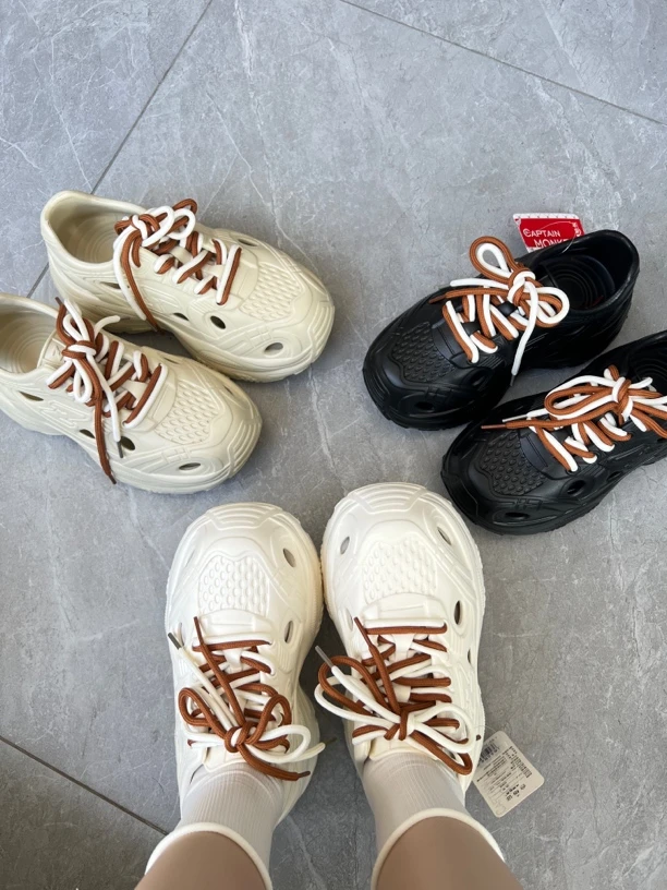 老爹洞洞鞋百搭透气