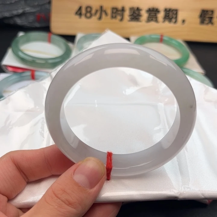 翡翠未镶嵌手镯-16