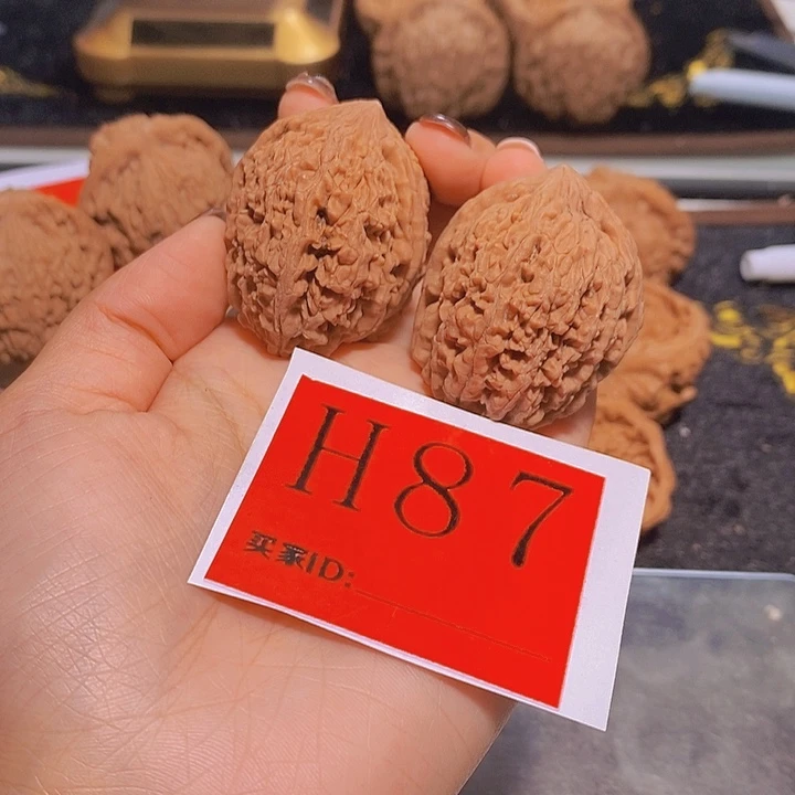 新***欢吊坠文玩核桃蒜头35