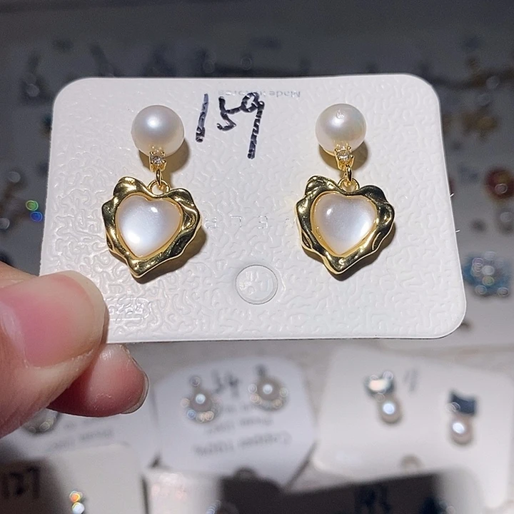 淡水珍珠未镶嵌耳饰