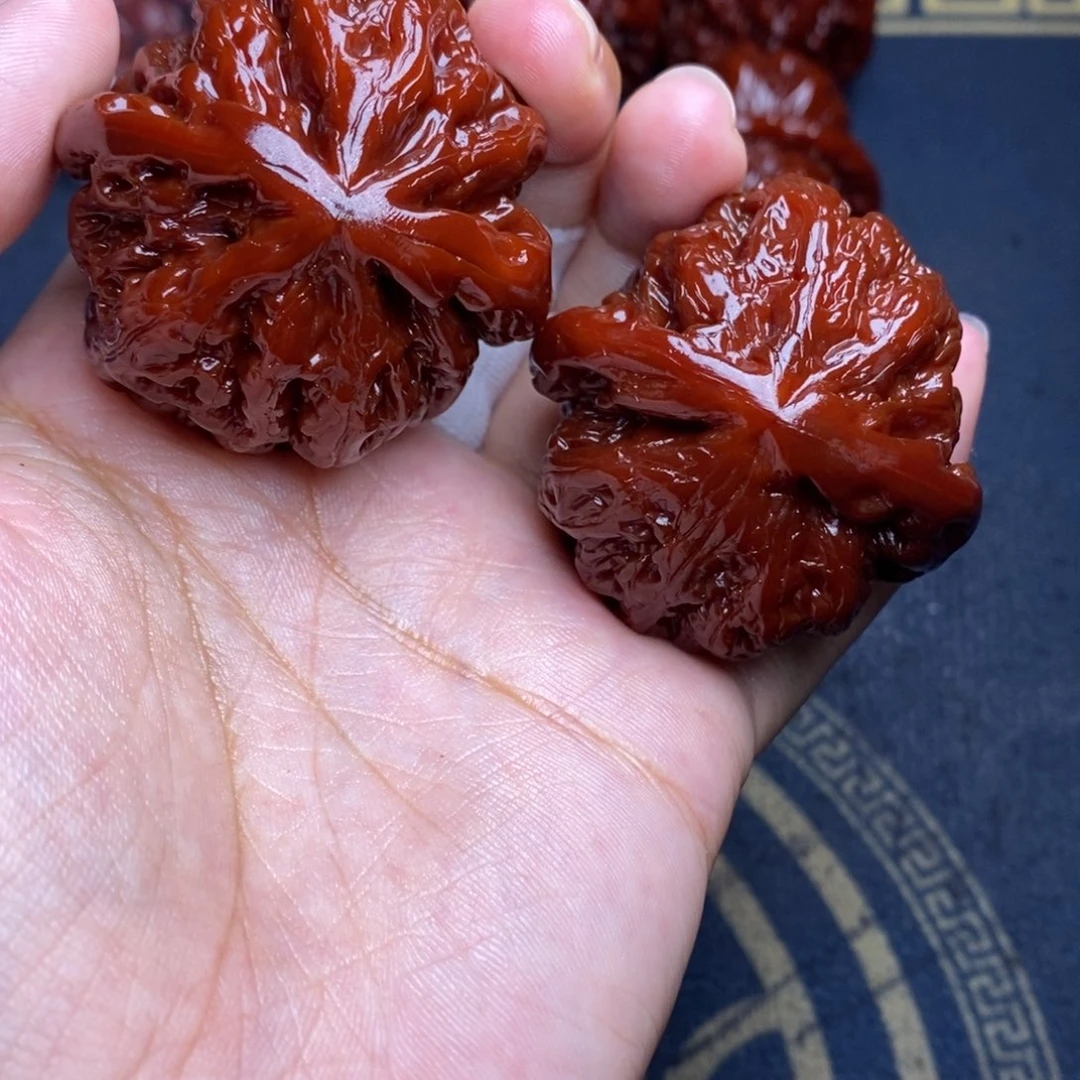 文玩核桃吊坠大粗筋45